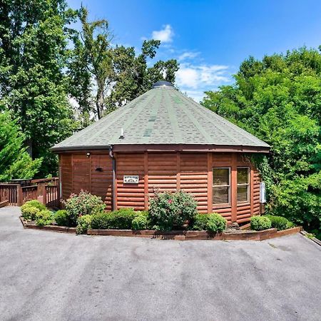 Mountain View Family Cabin W Game Room & Pool Sevierville Luaran gambar